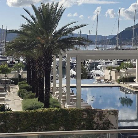 Porto Montenegro Luxurious Elena 蒂瓦特 外观 照片