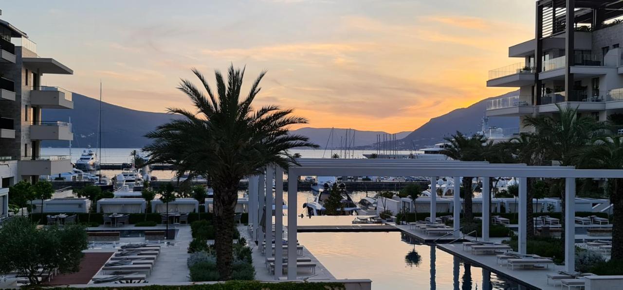 Porto Montenegro Luxurious Elena 蒂瓦特 外观 照片