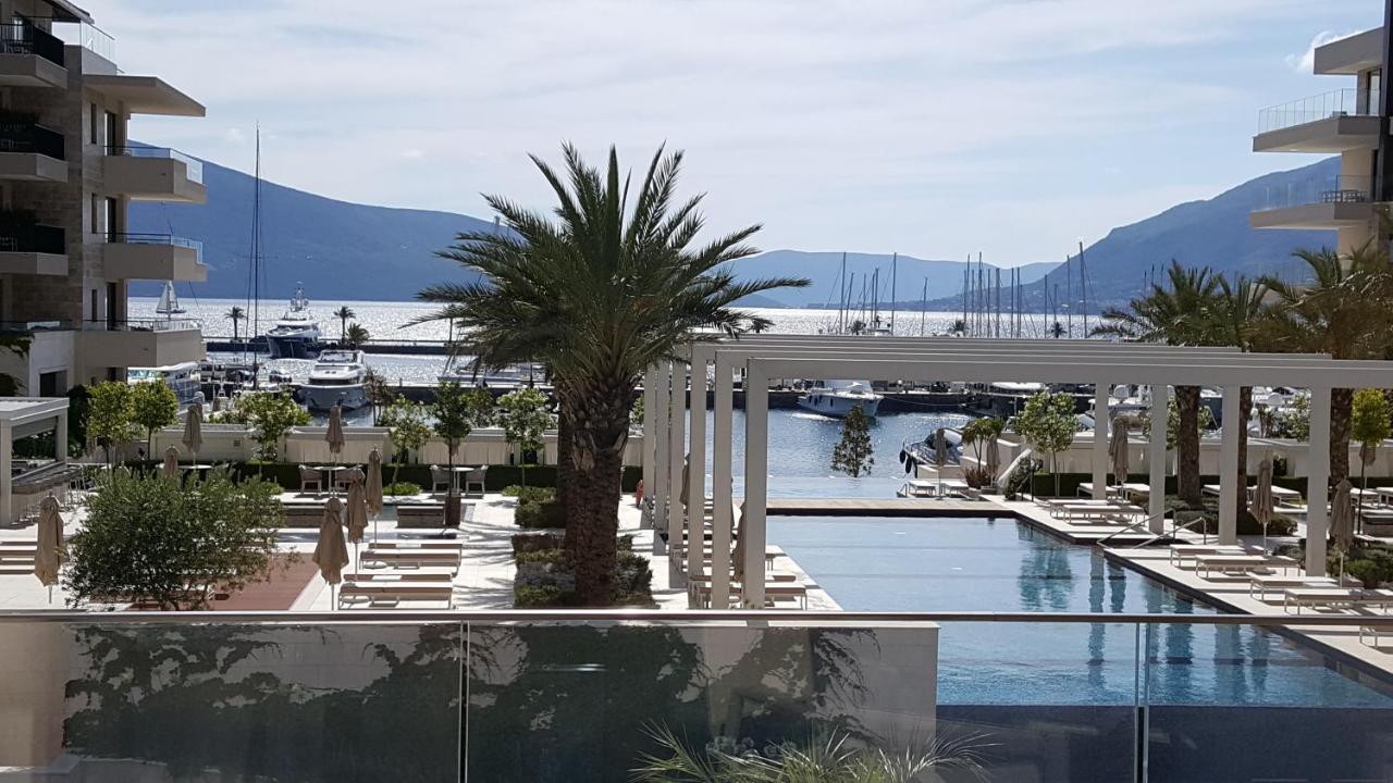 Porto Montenegro Luxurious Elena 蒂瓦特 外观 照片